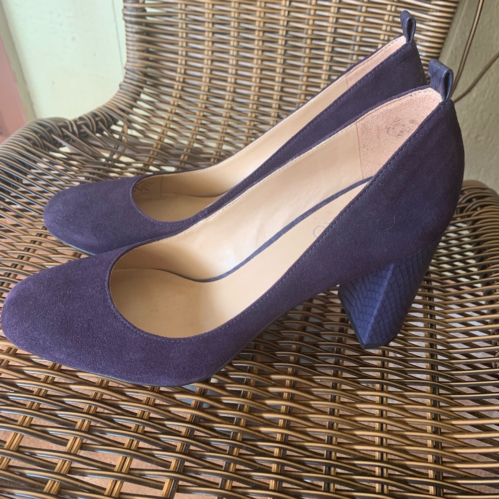 Franco Sarto Ingall Suede Heels